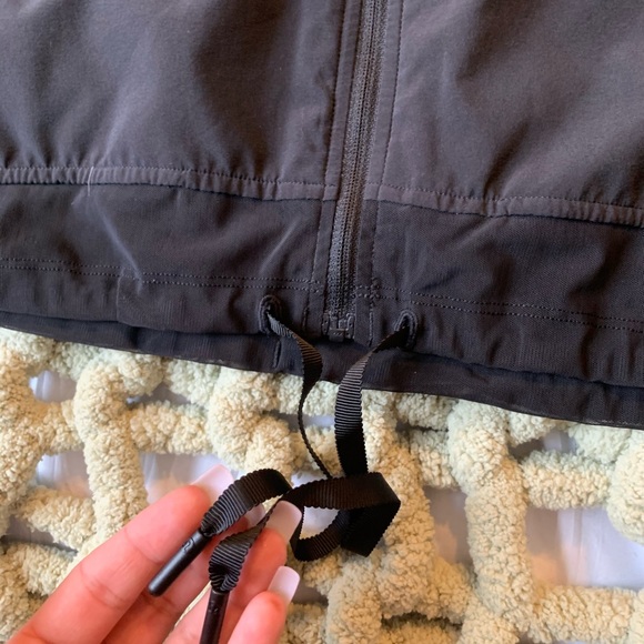 Lululemon jacket - Picture 4 of 5